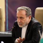 عراقچی: احتمال دخالت نظامی از نظر ما خیلی بعید است چرا که این یک تجربه شکست خورده است